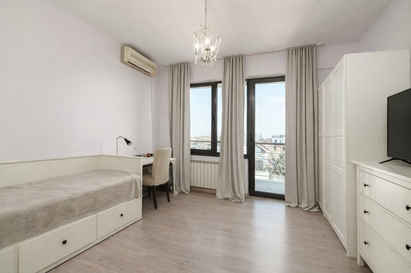 Pipera, Erou Iancu Nicolae, apartament 4 camere, 175 mp, 2 parcari